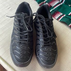 Never worn outside just tried on , black , mens sneakers, size 9